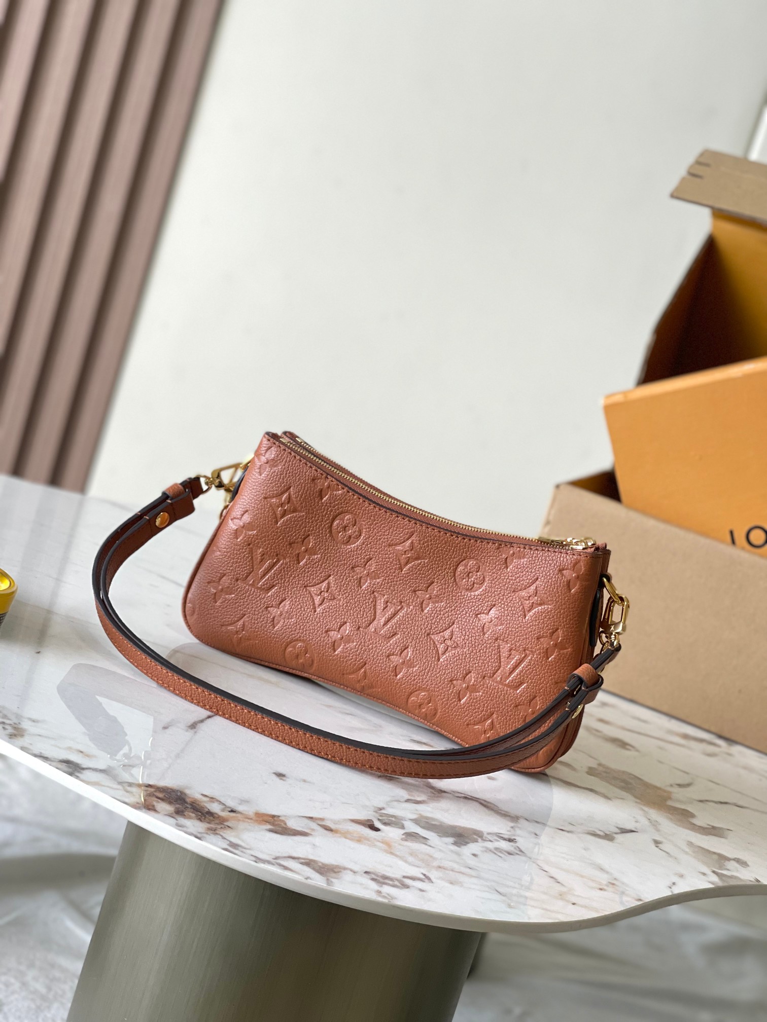 metal hanging lights