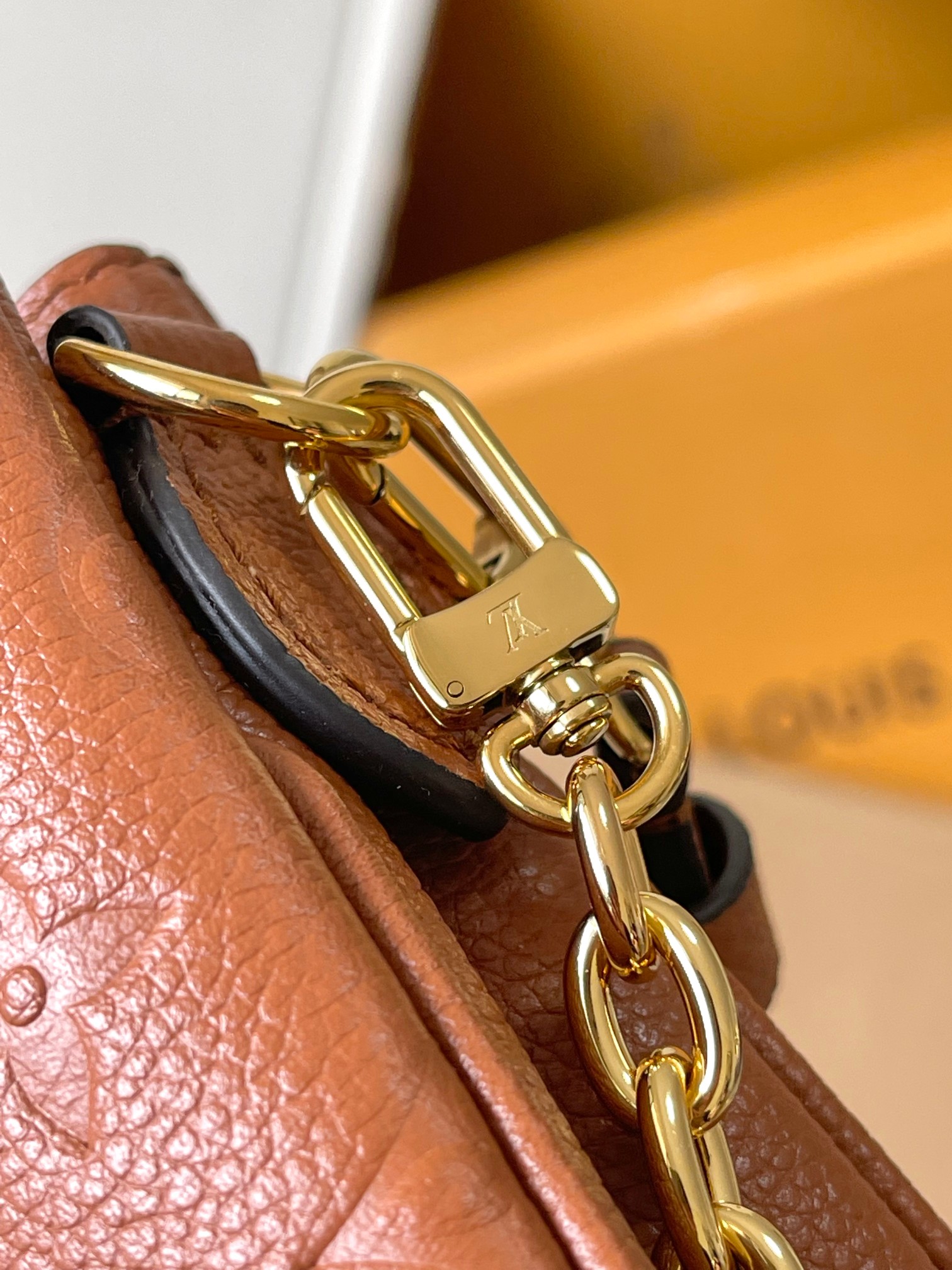 metal hanging lights