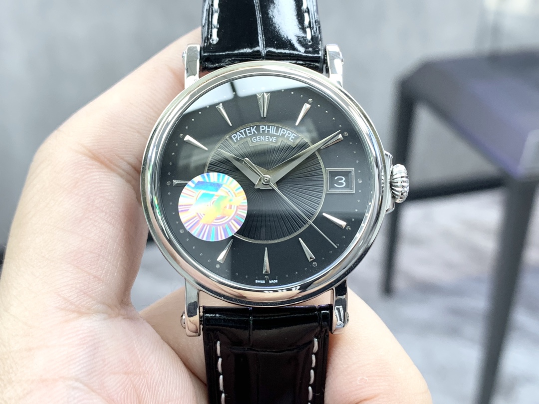 5153 Series Flip-Top Custom Edition Watch