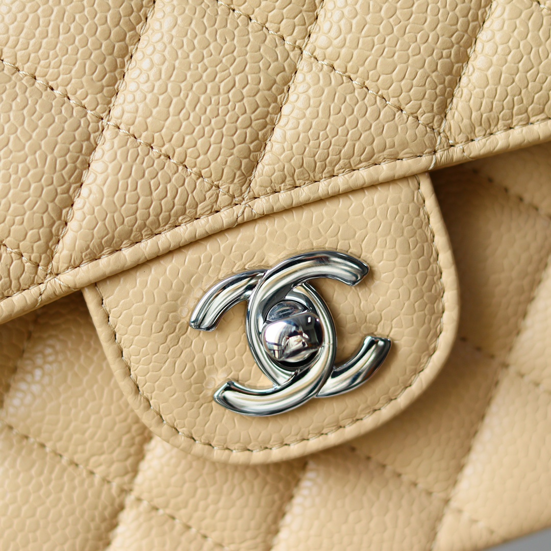 香奈儿 classic flap 中号 鱼子酱🐂