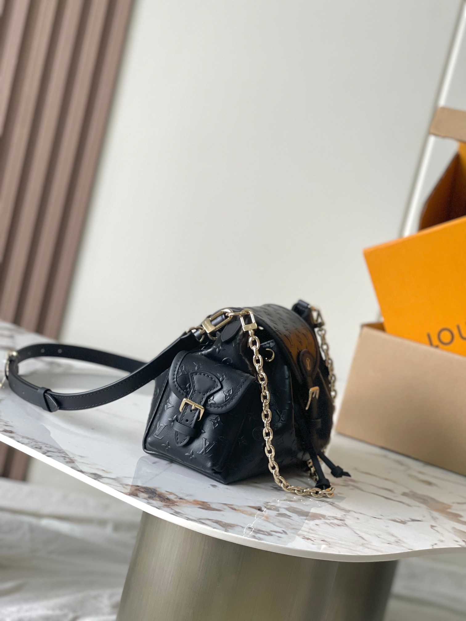 2025 Pre-Fall Collection Odyssée Handbag M25554 - Image 2