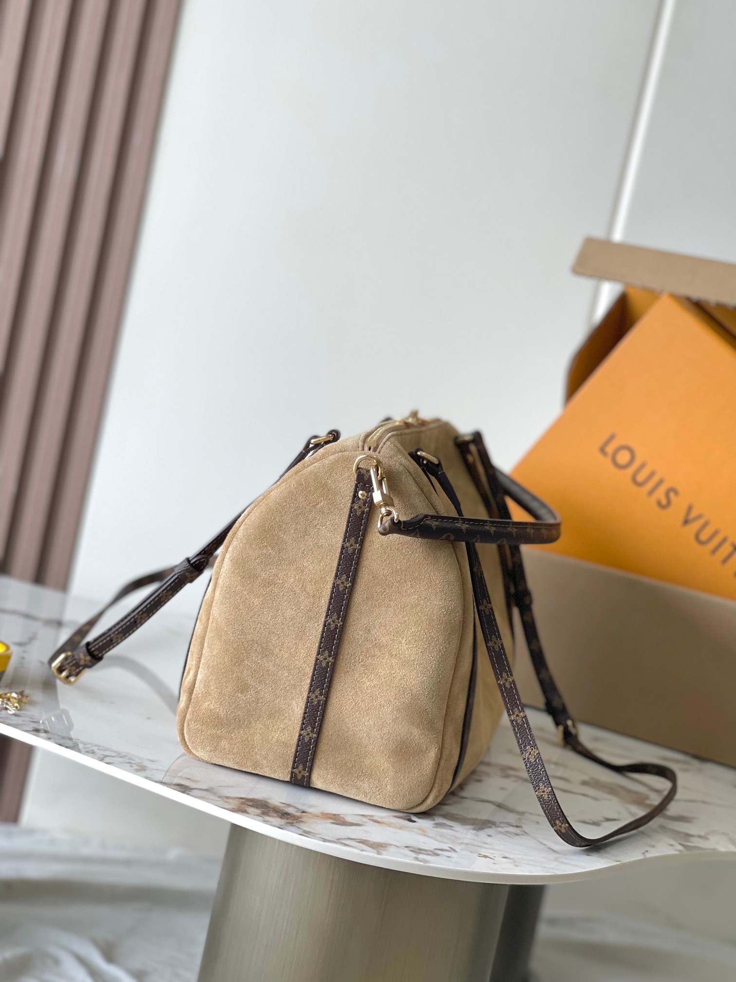 Express中号手袋 M26358 - 画像 (2)