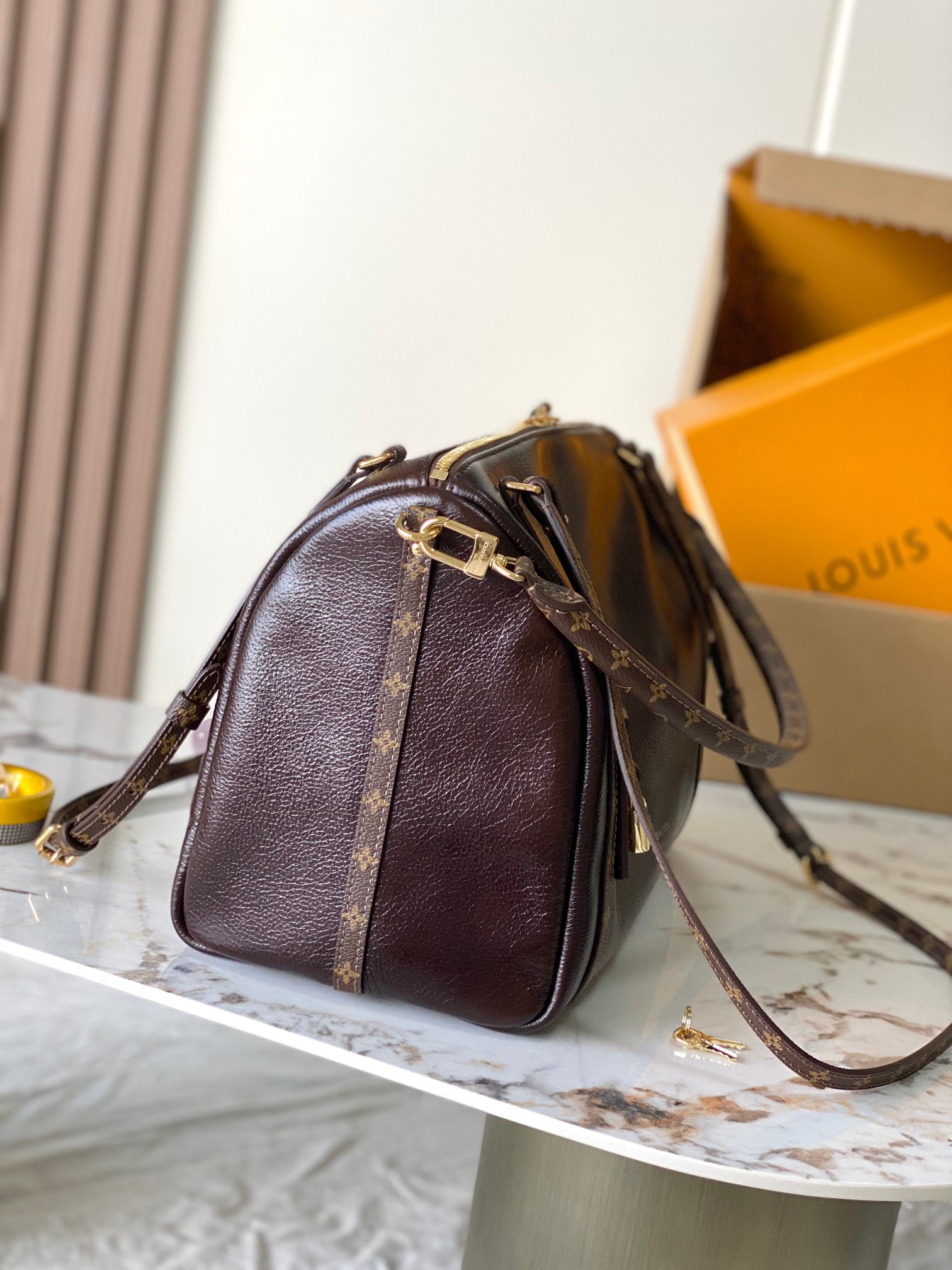 Express中号手袋 M26359 - 画像 (2)