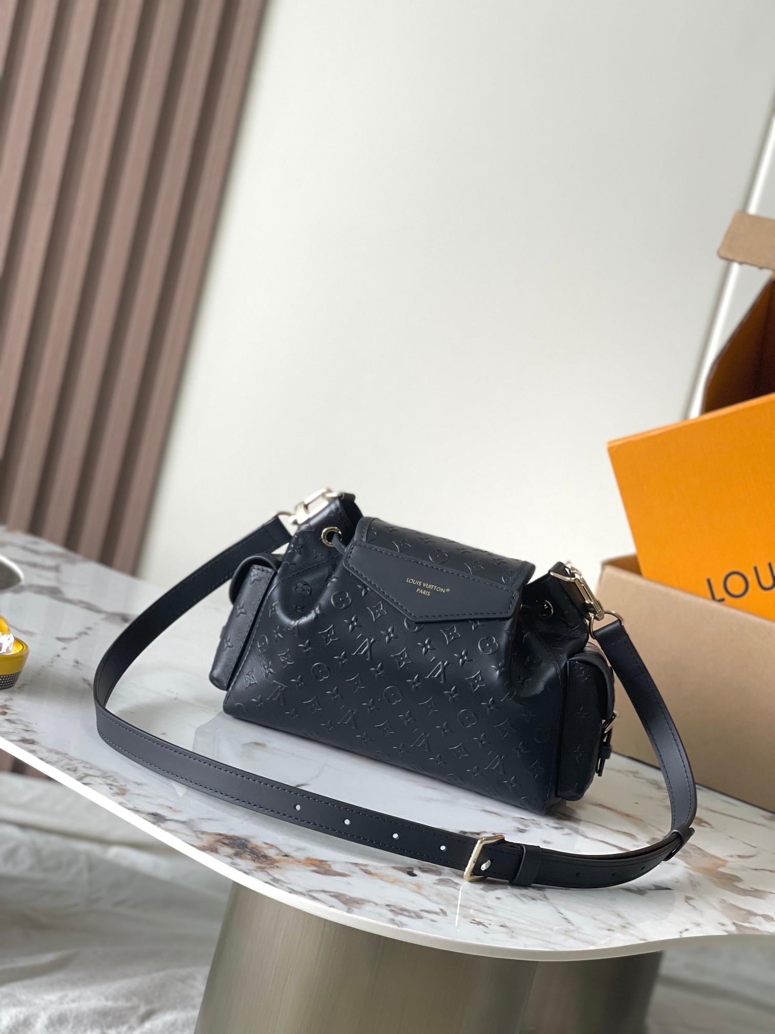 2025 Pre-Fall Collection Odyssée Handbag M25554 - Image 3