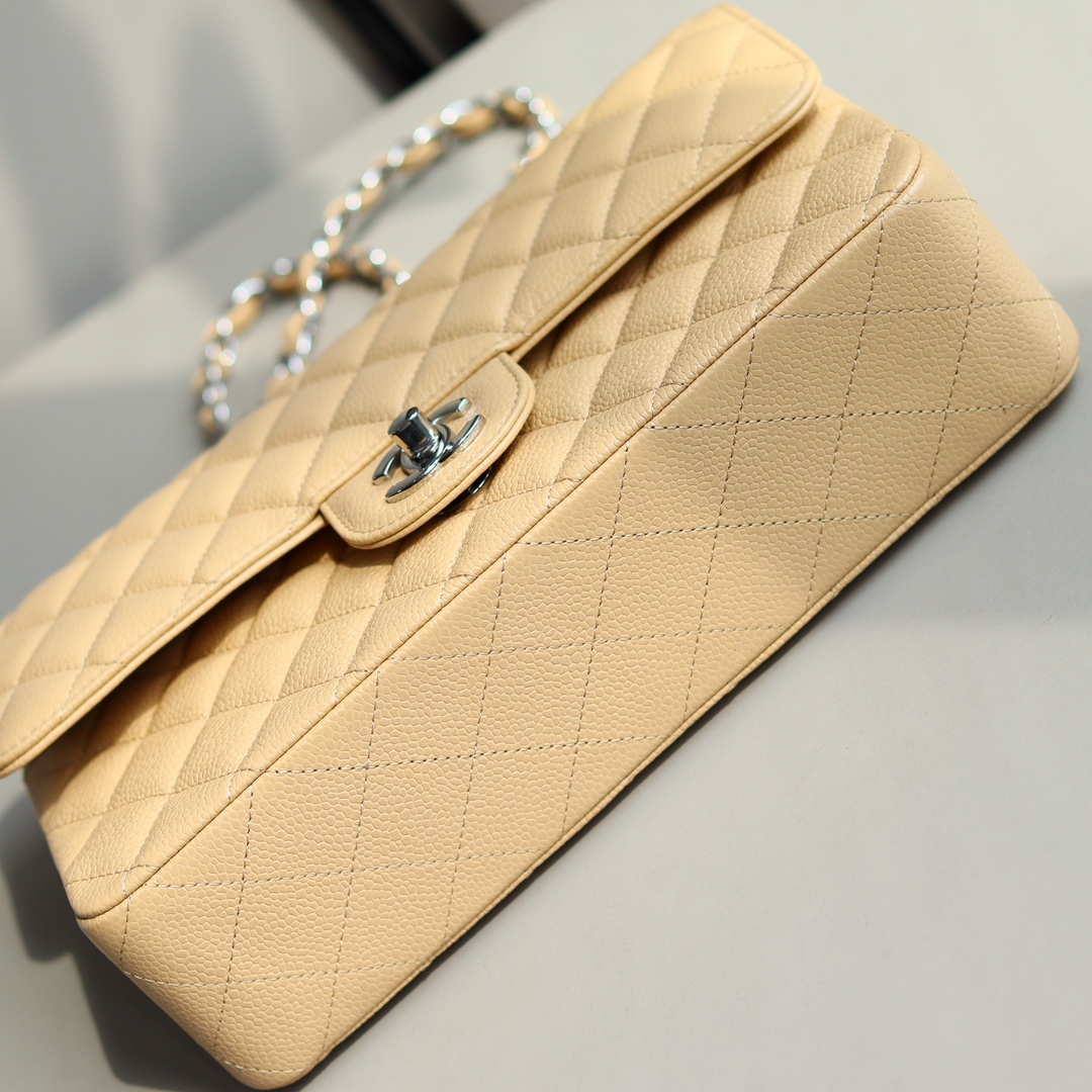 香奈儿 classic flap 中号 鱼子酱🐂