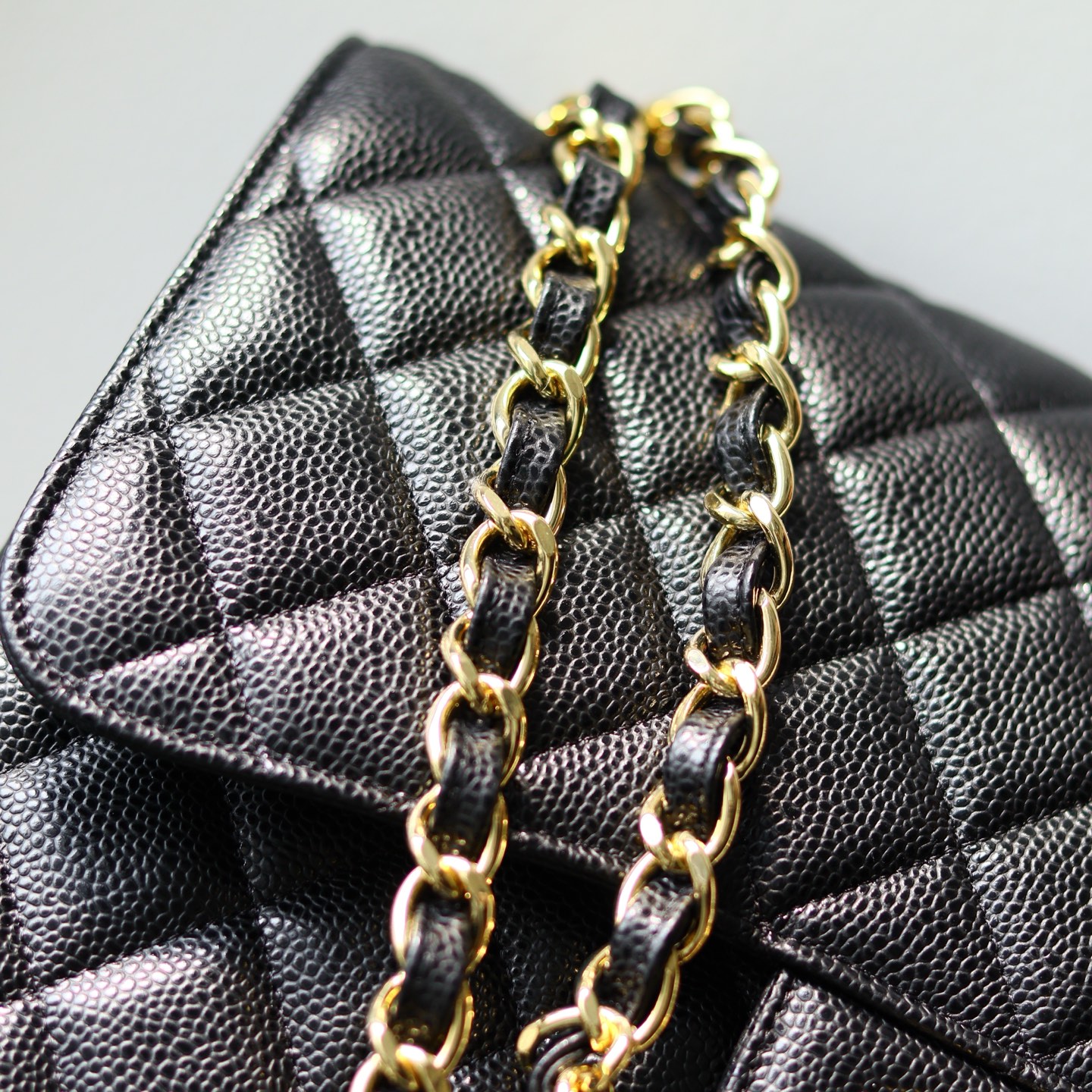 香奈儿 classic flap jumbo 30 号 鱼子酱🐂