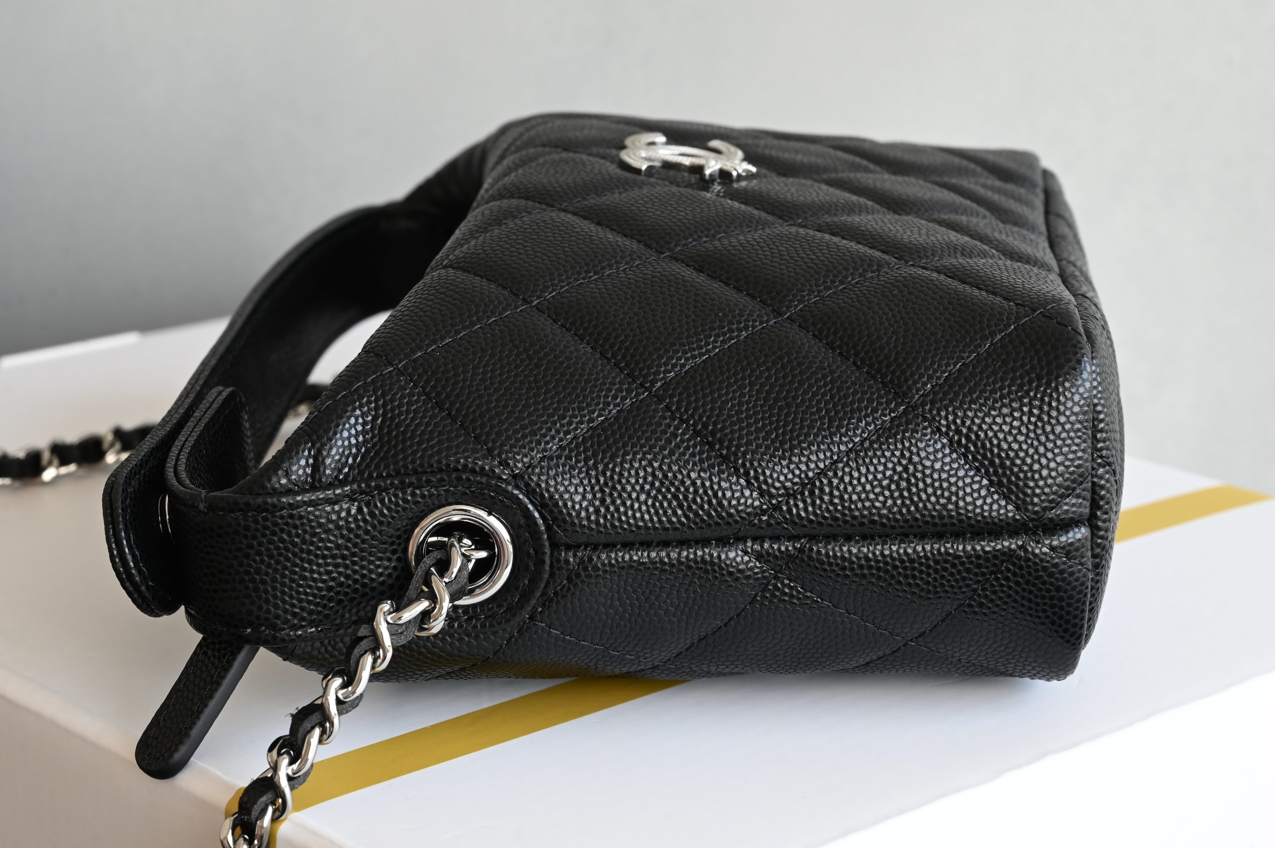 Star-embossed Buckle LP Box Bag - 图片 4