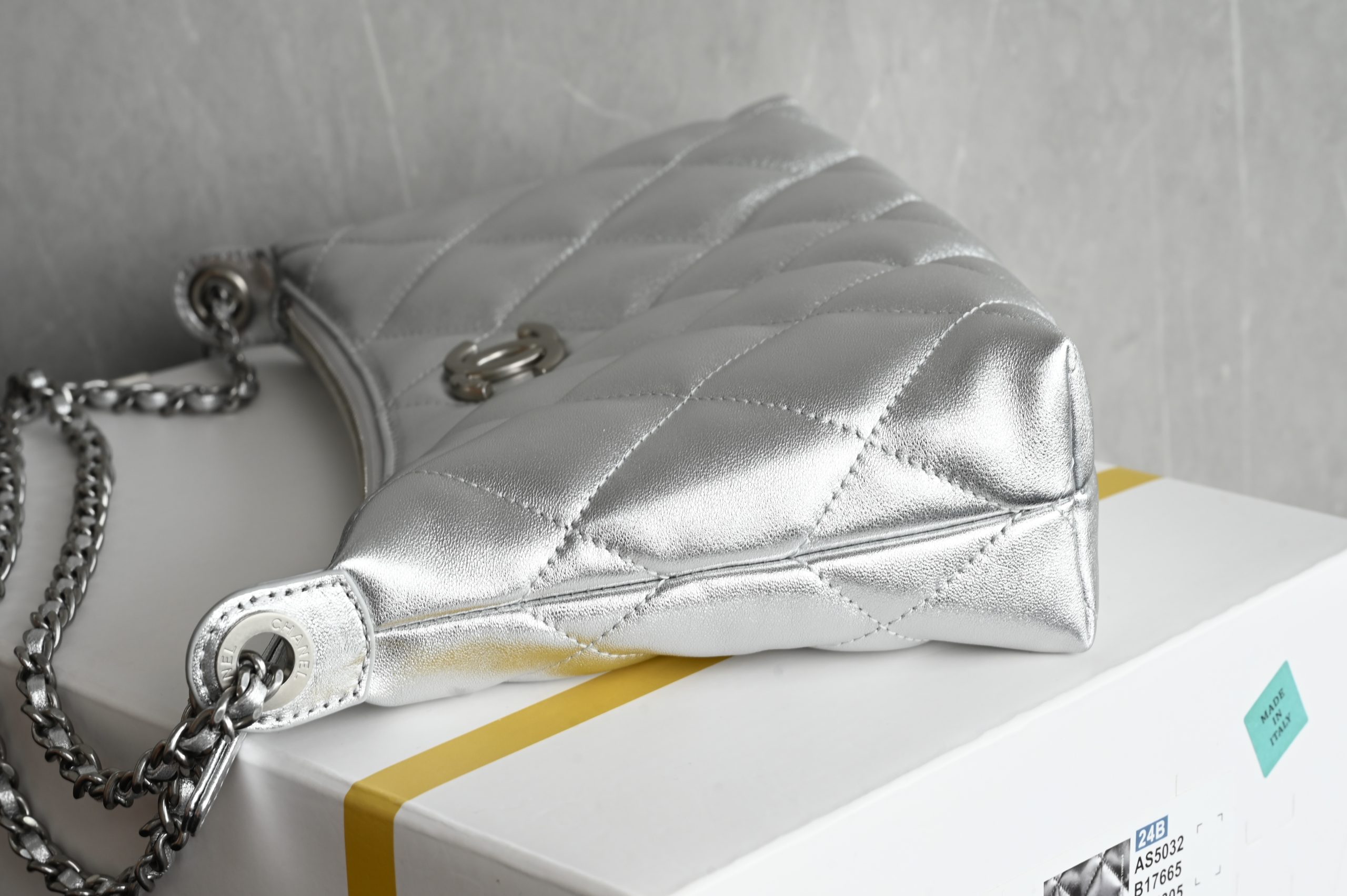 Bow bag 🎀 Black, Medium size - Image 4