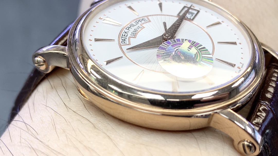 5153 Series Flip-Top Custom Edition Watch - Image 5