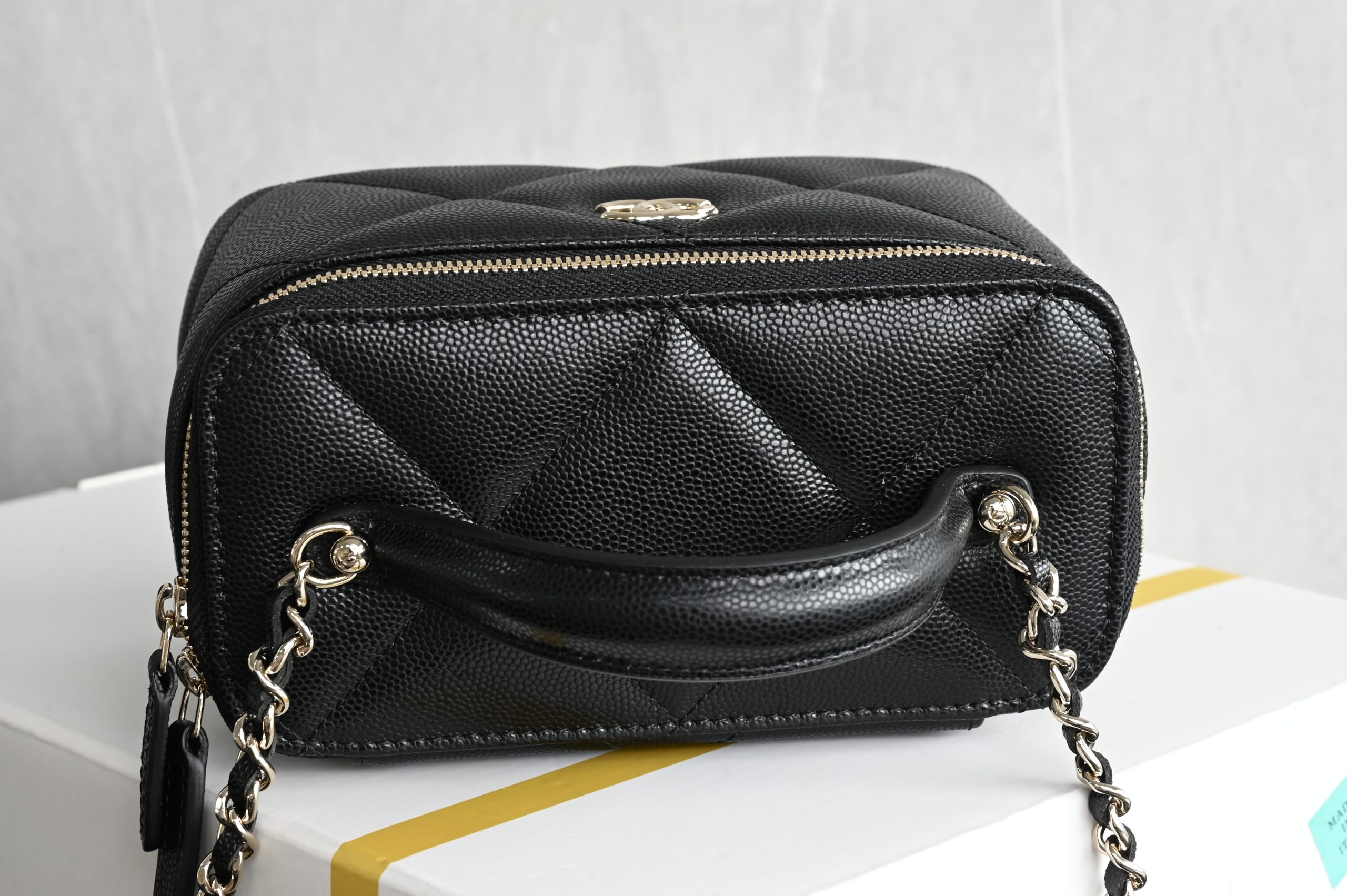 Large Diamond Quilted LP Lunchbox Bag ♥ Black - Image 5