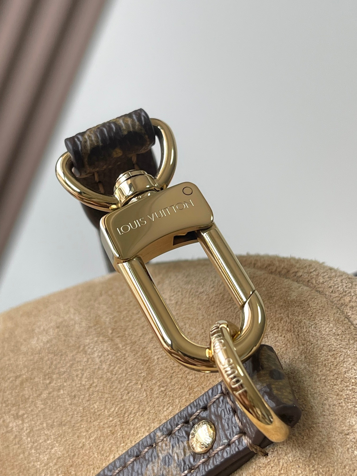 Express中号手袋 M26358 - 画像 (5)