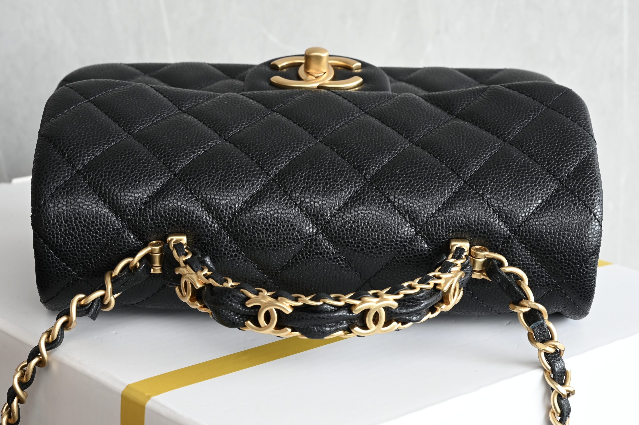 Lychee grain leather double C handle large mini bag, black - 图片 5