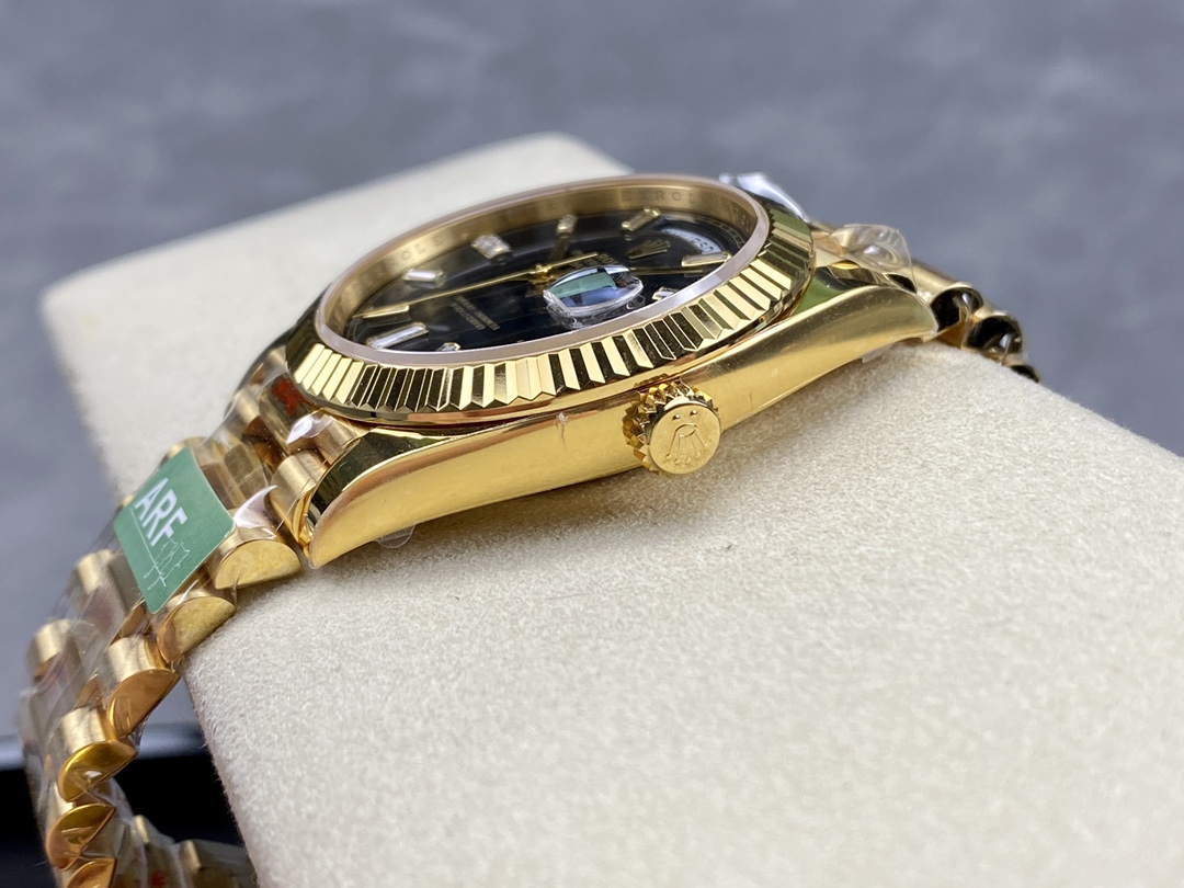 day date 系列 黄金黑盘款