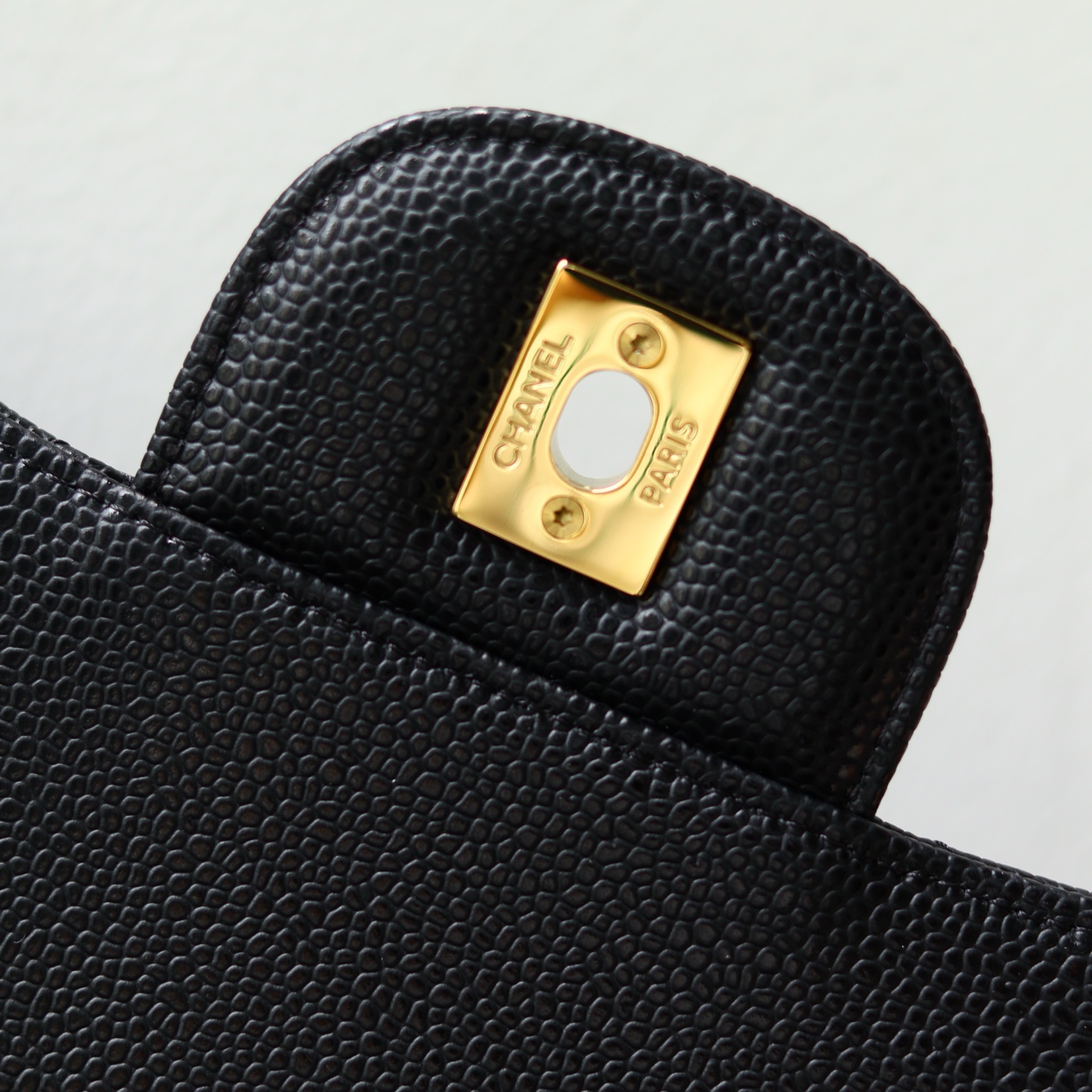 香奈儿 classic flap jumbo 30 号 鱼子酱🐂