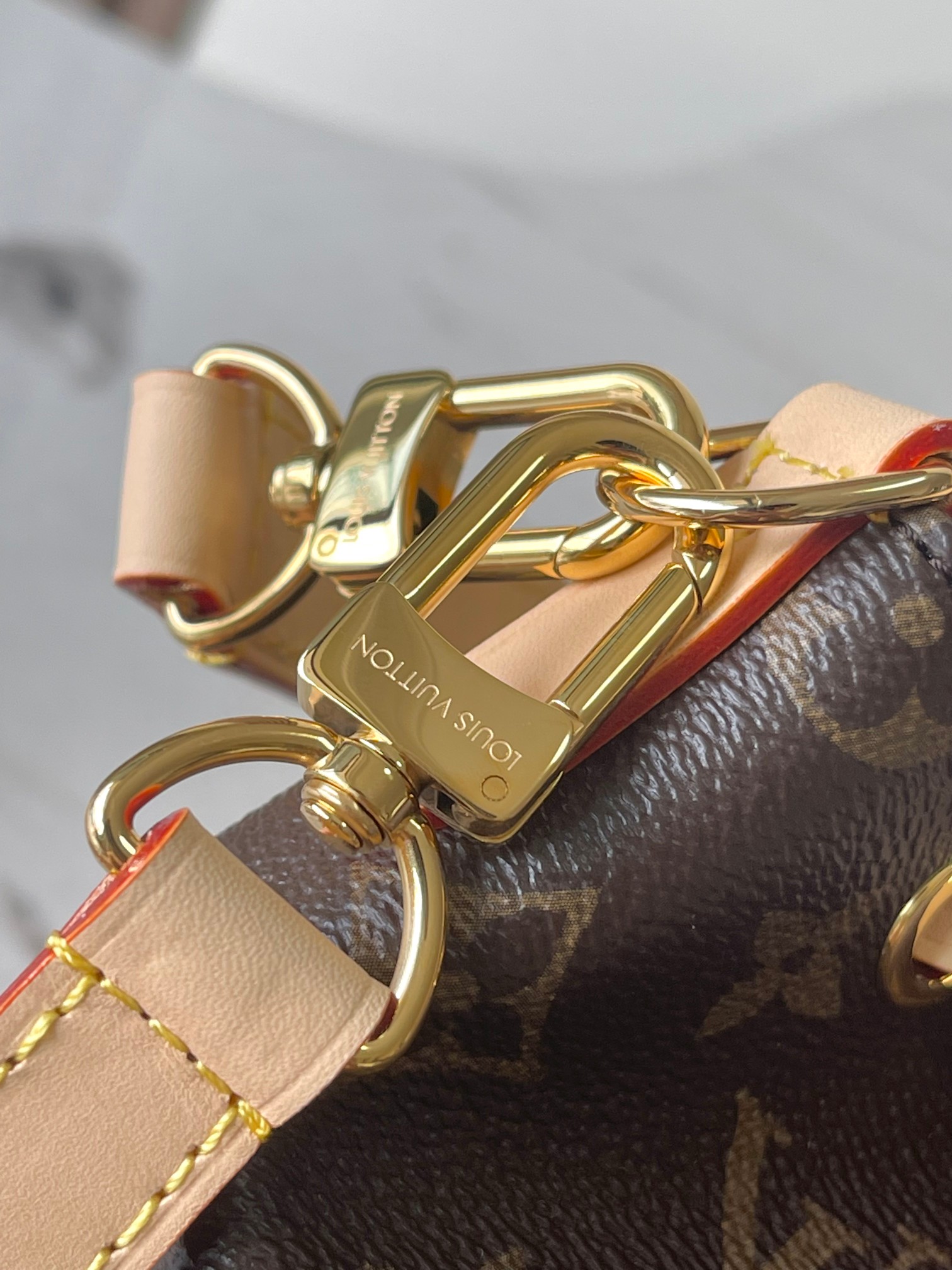 Odyssee 中号手袋 M26040 - Image 6