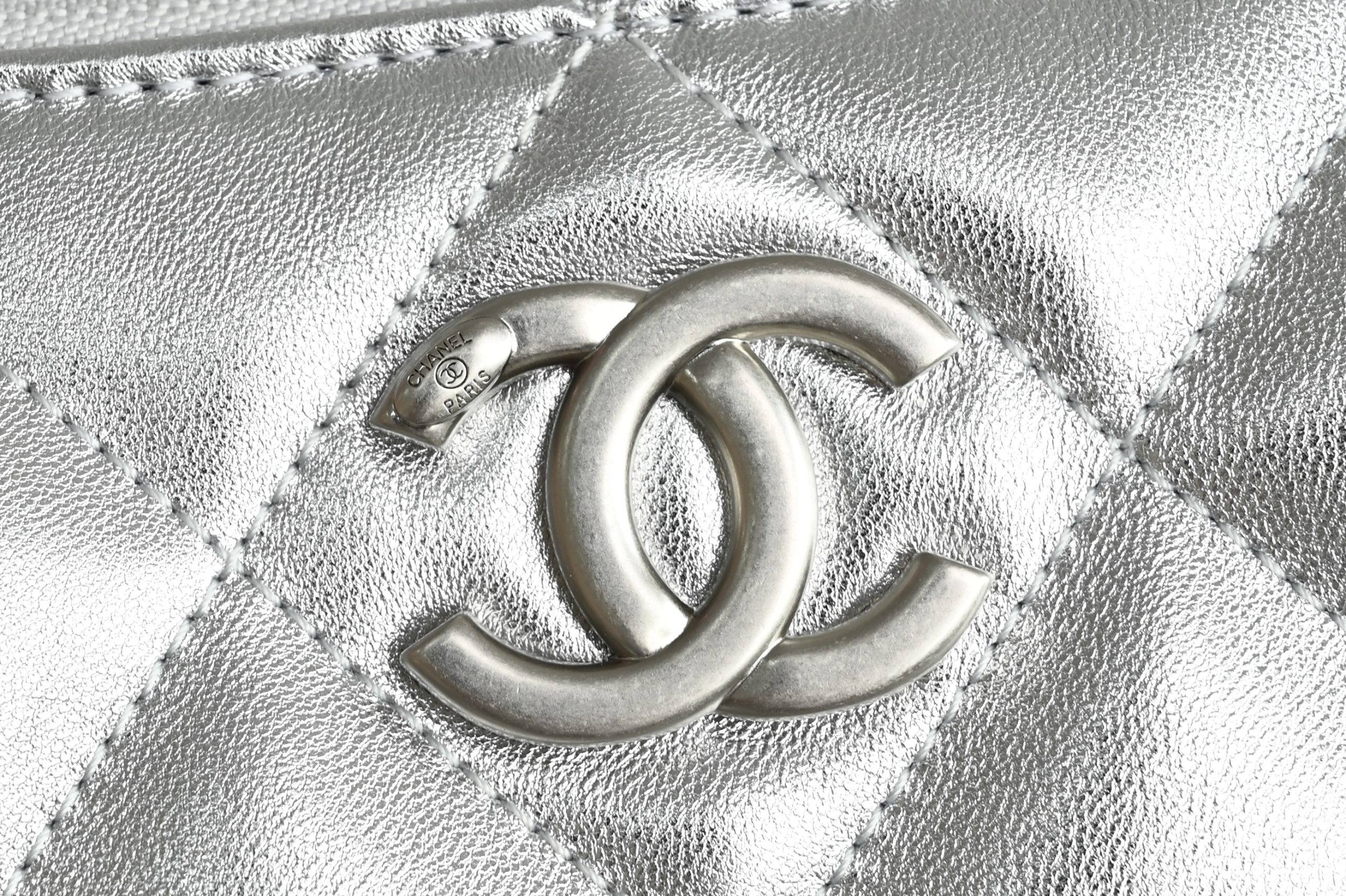 Gold Coin Chain Dumpling Bag, Silver - 图片 6