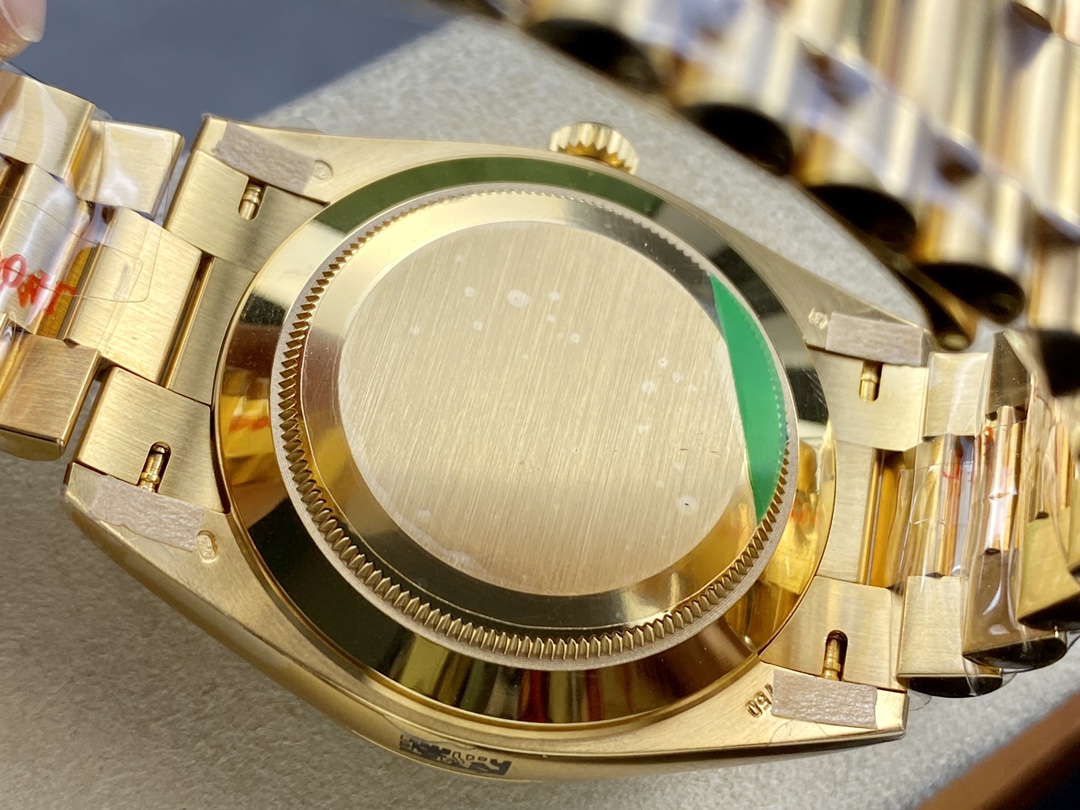 day date 系列 黄金黑盘款