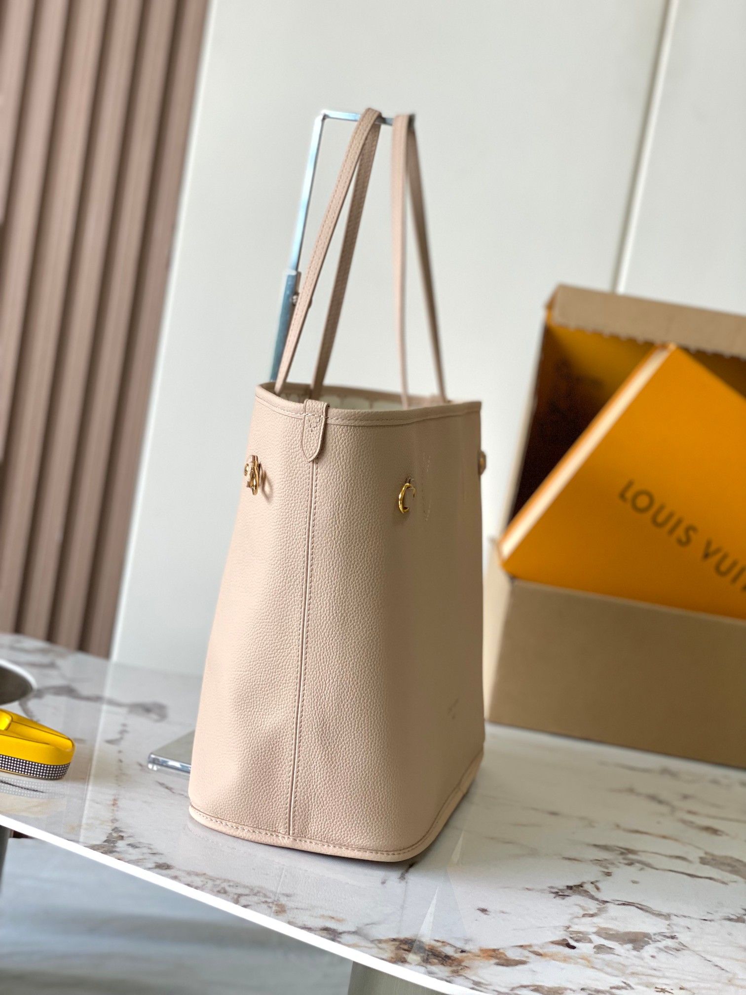 Neverfull Inside Out 中号手袋 M25665 - Image 7