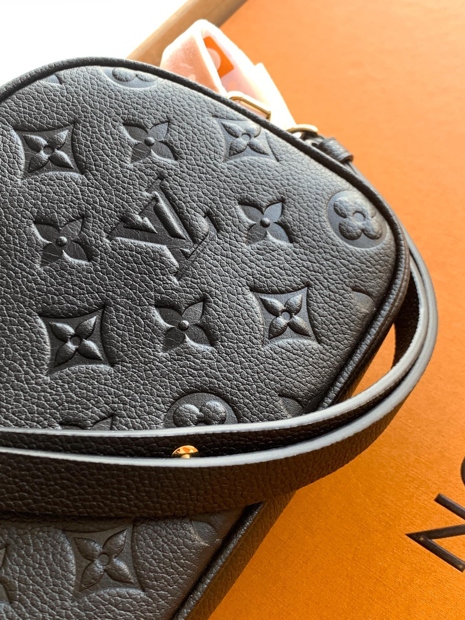 Tiny Camera Bag 手袋 -M2650 - Image 8