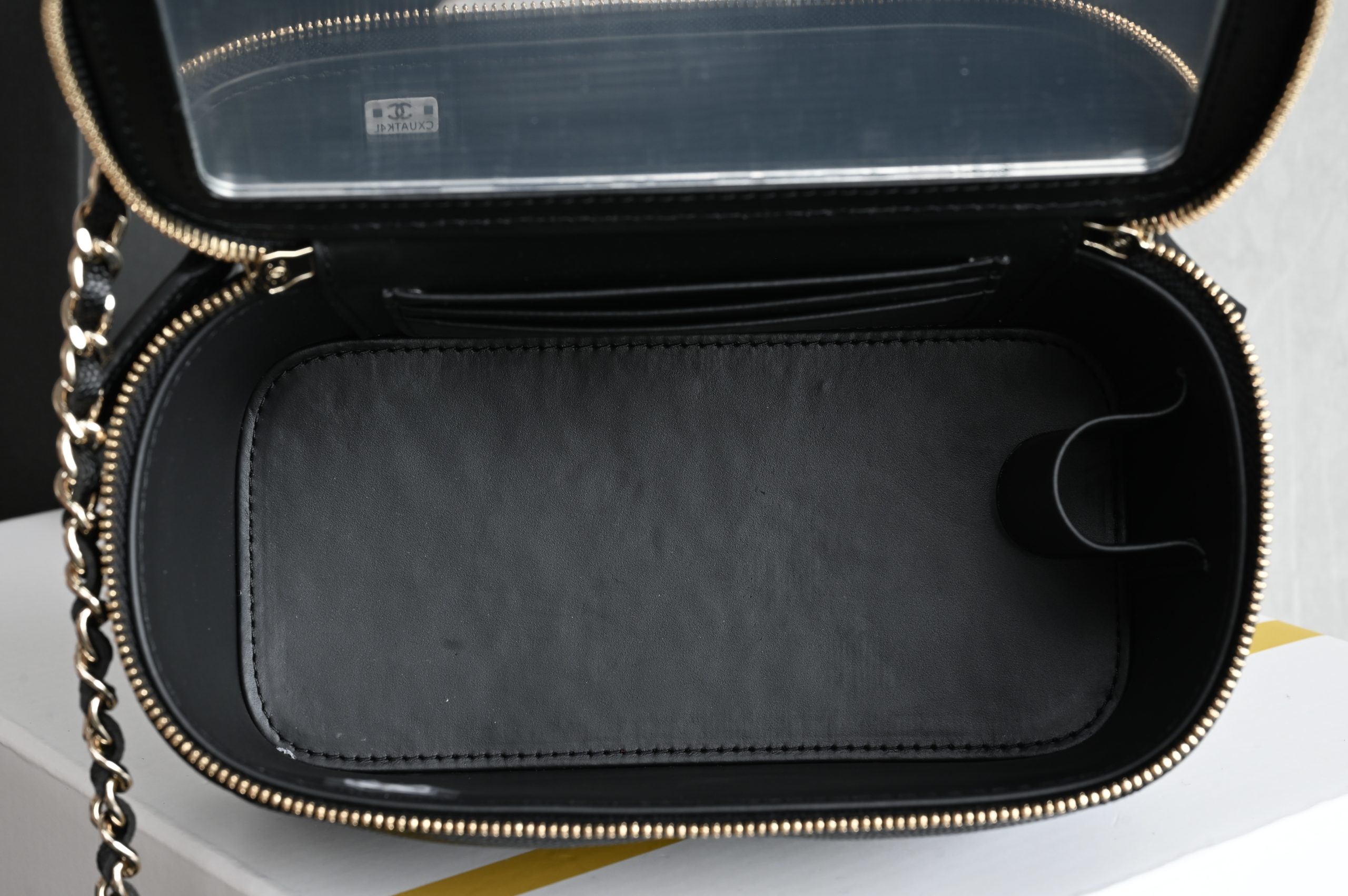 Large Diamond Quilted LP Lunchbox Bag ♥ Black - Image 8