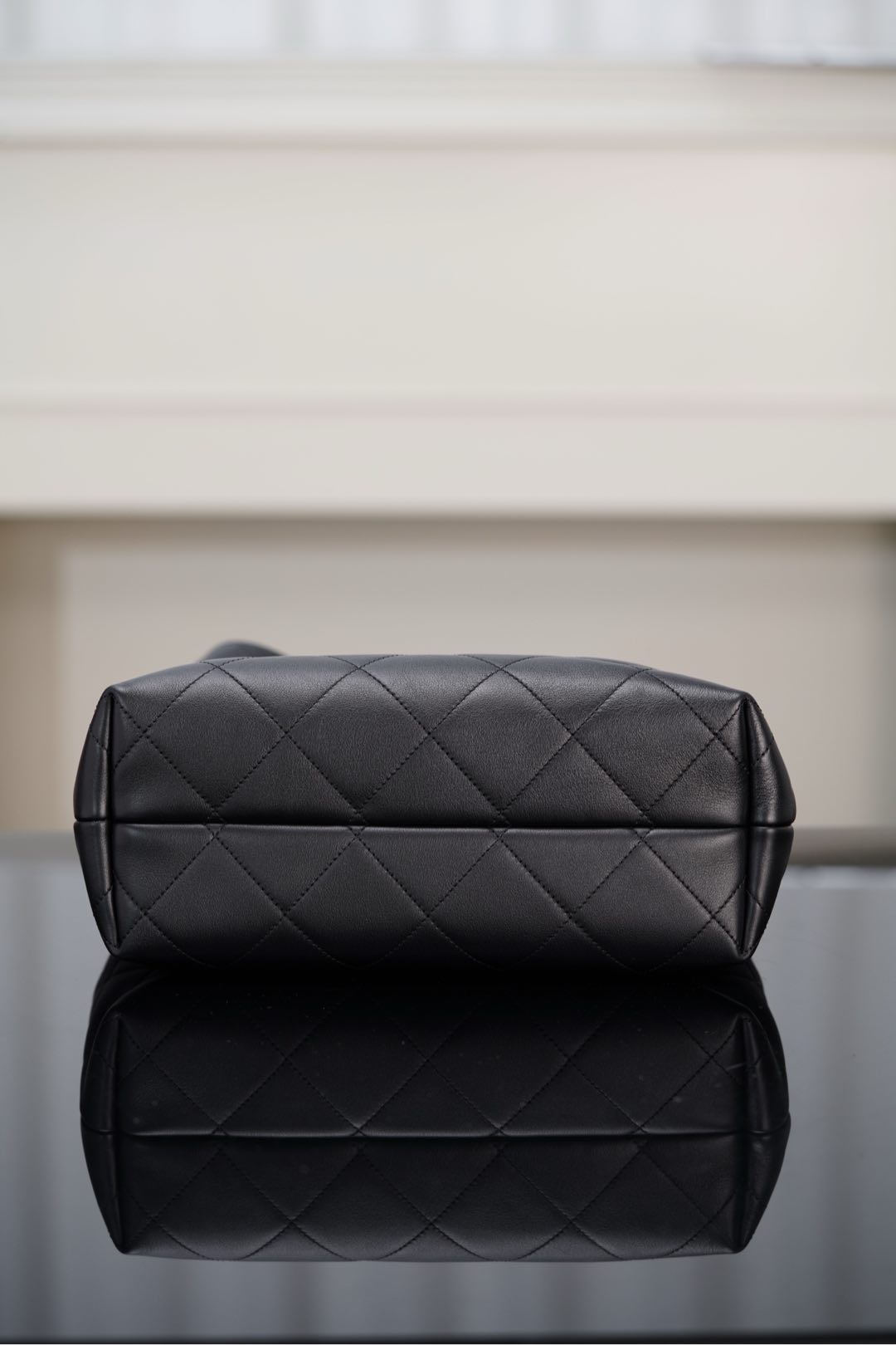 香奈儿 25a 高级手工坊系列竖版水桶包