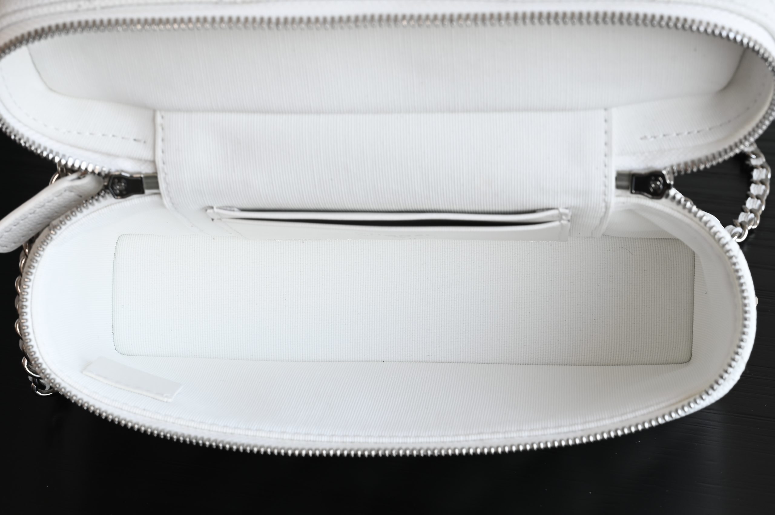 Star-embossed buckle LP box bag - 이미지 9