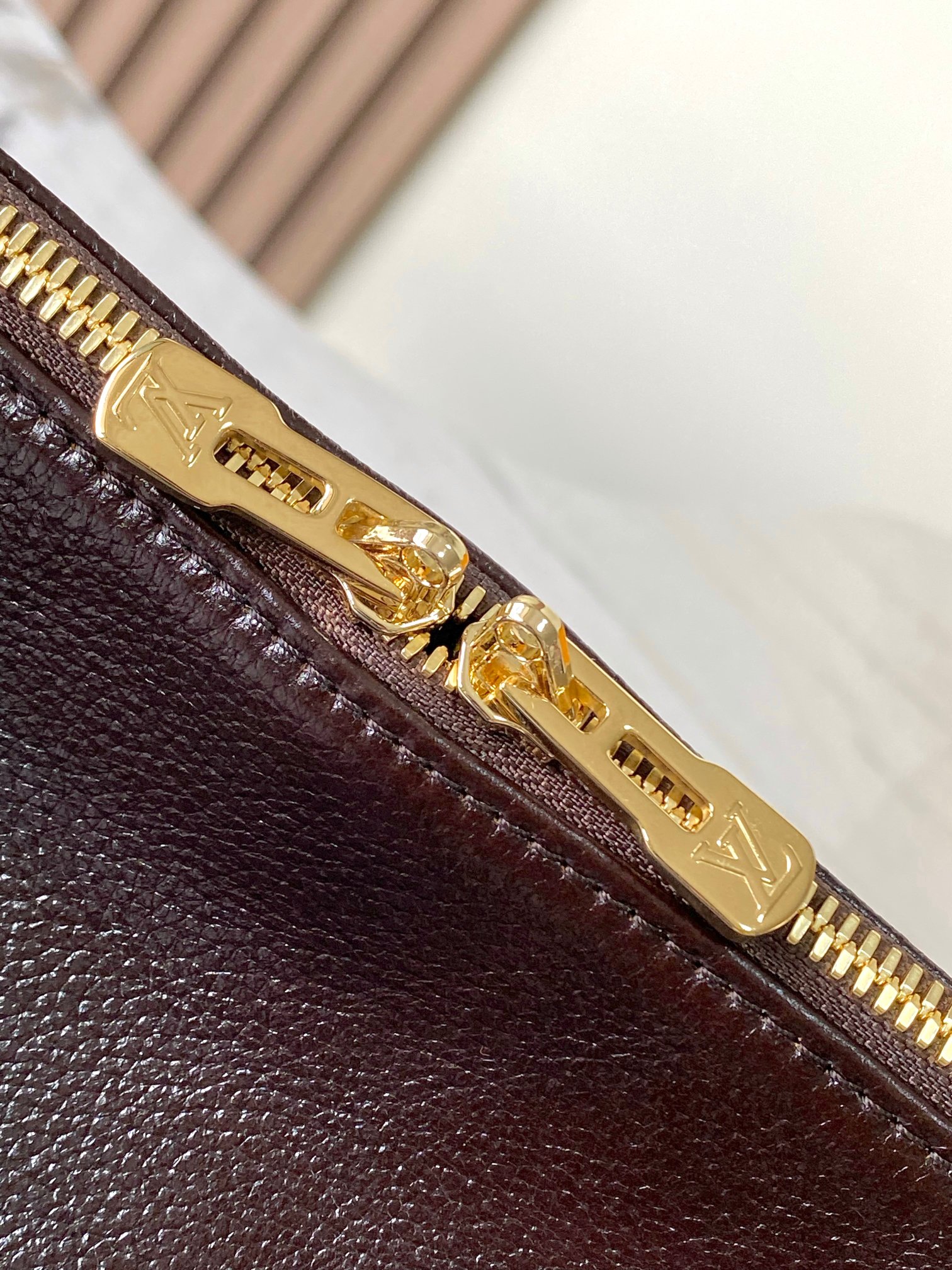 Express中号手袋 M26359 - 画像 (10)