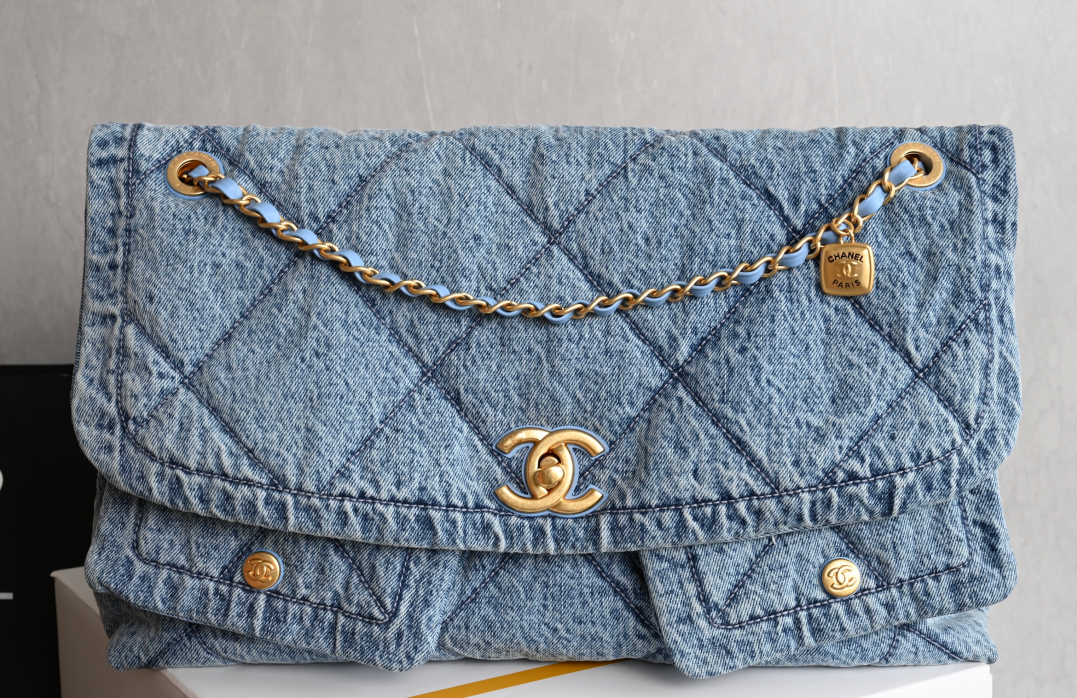 CHANEL 25k Hobo Bag - 画像 (9)
