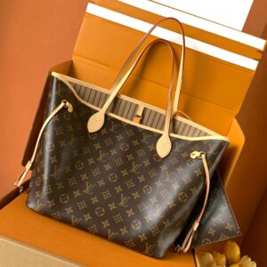 M46975  Neverfull MM